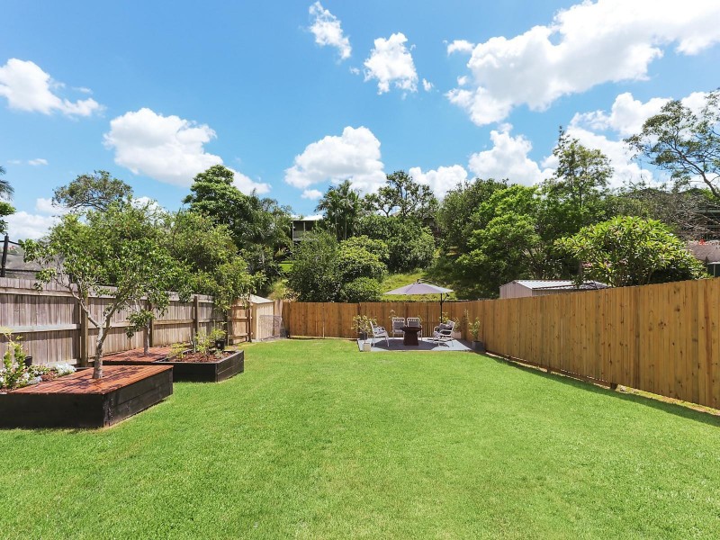 70 Bovelles Street, Camp Hill QLD 4152