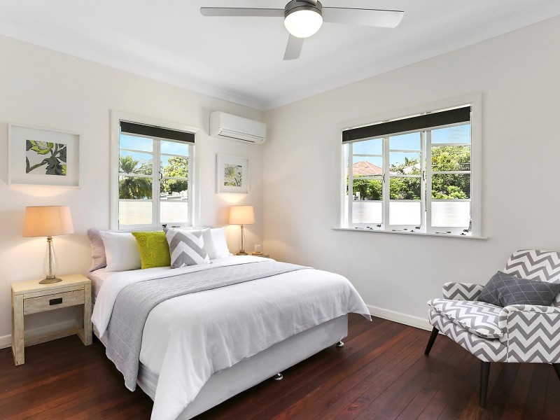 70 Bovelles Street, Camp Hill QLD 4152