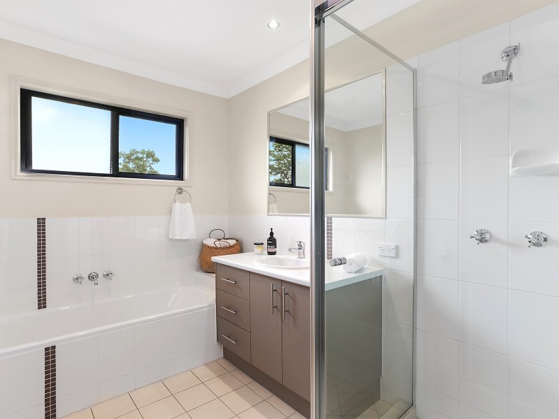 27 Porteus Drive, Seven Hills QLD 4170