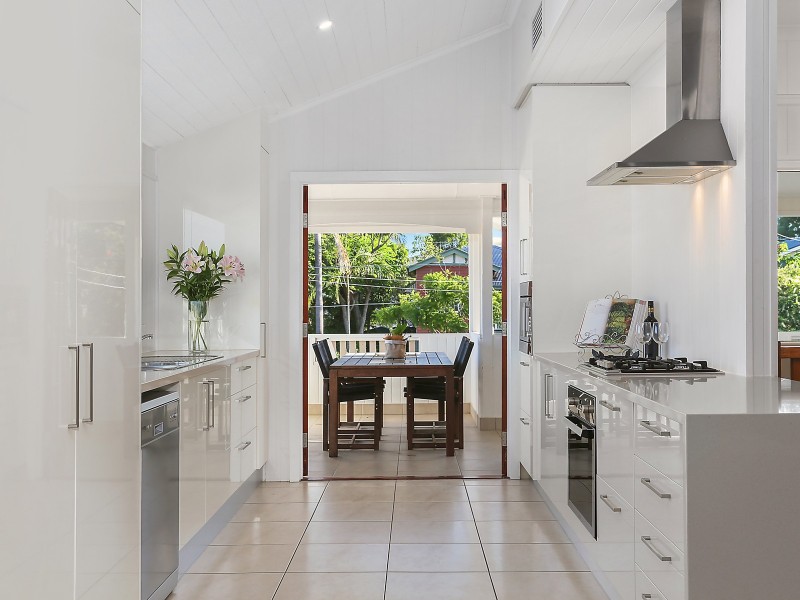 34 Deviney Street, Morningside QLD 4170