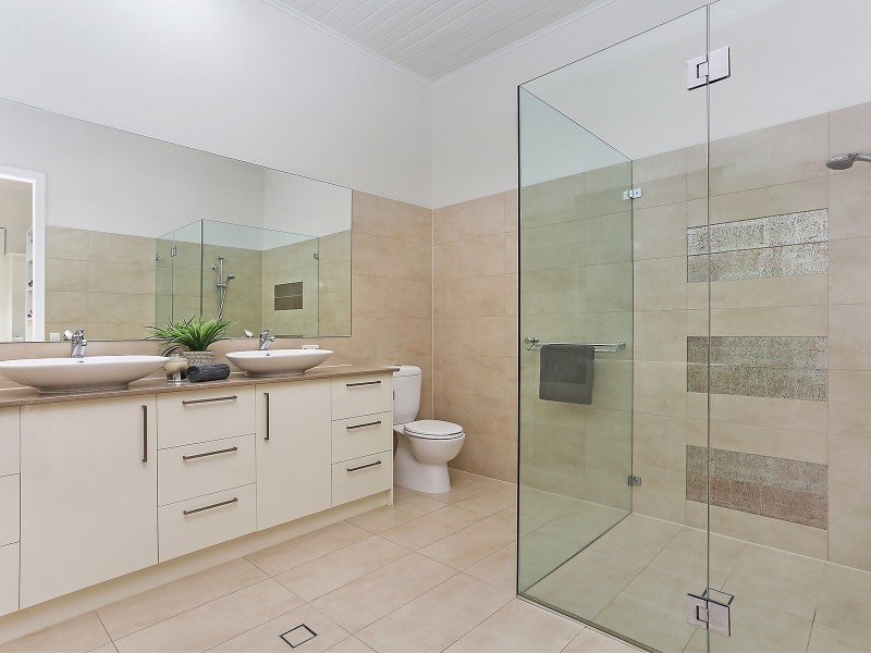 34 Deviney Street, Morningside QLD 4170