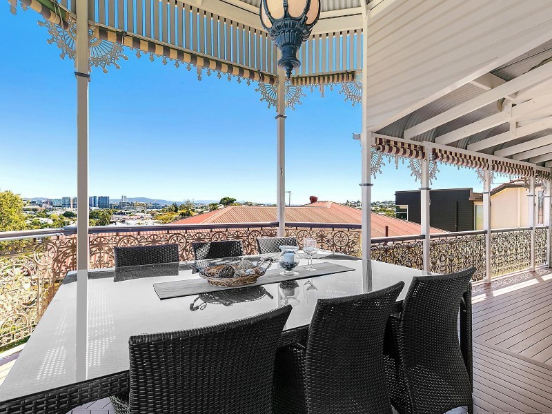 258 Oxford Street, Balmoral QLD 4171