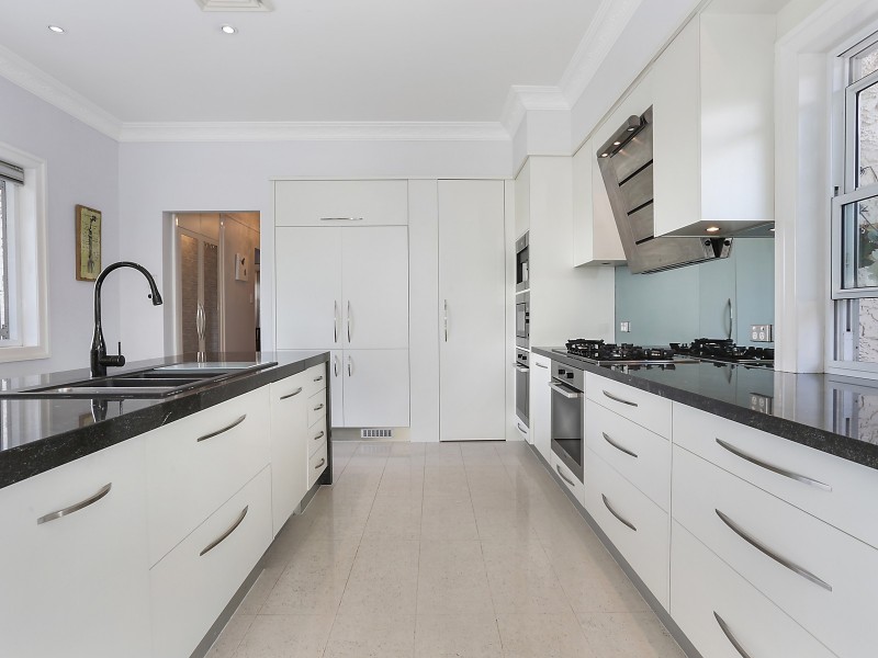 29 Welwyn Crescent, Coorparoo QLD 4151