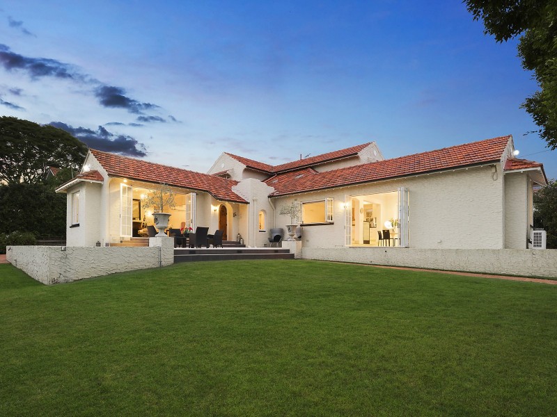 29 Welwyn Crescent, Coorparoo QLD 4151