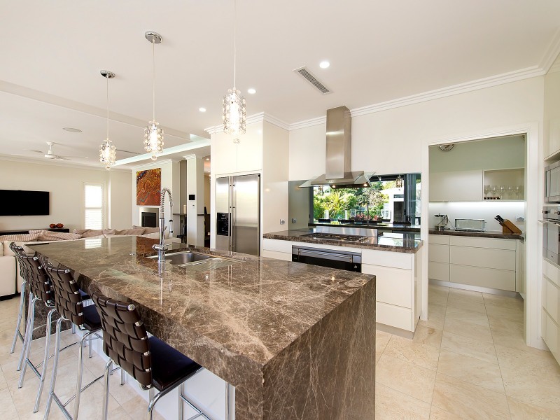 50 Coutts Street, Bulimba QLD 4171