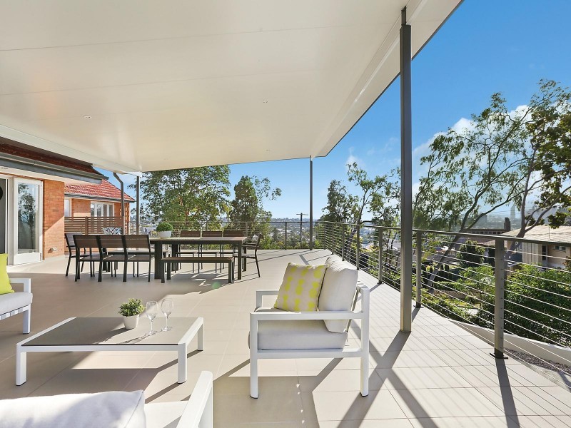 7 Buena Vista Avenue, Coorparoo QLD 4151