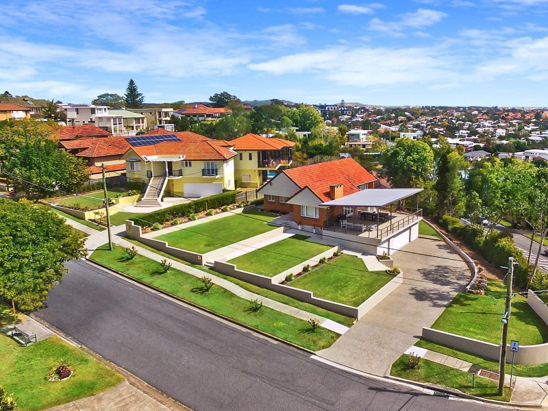 7 Buena Vista Avenue, Coorparoo QLD 4151