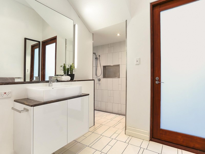 115 Adelaide Street East, Clayfield QLD 4011