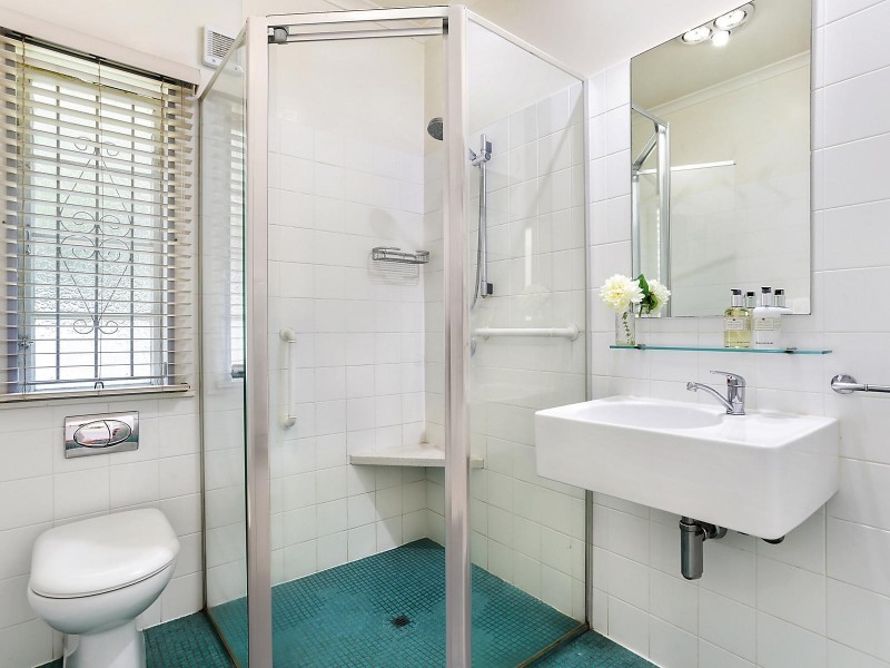 136 Stanley Road, Camp Hill QLD 4152