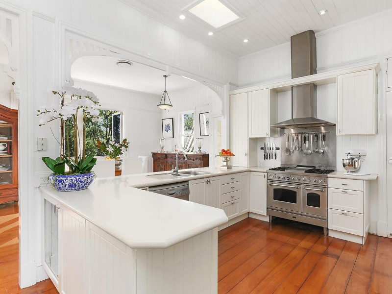 7 Kelsey Street, Coorparoo QLD 4151