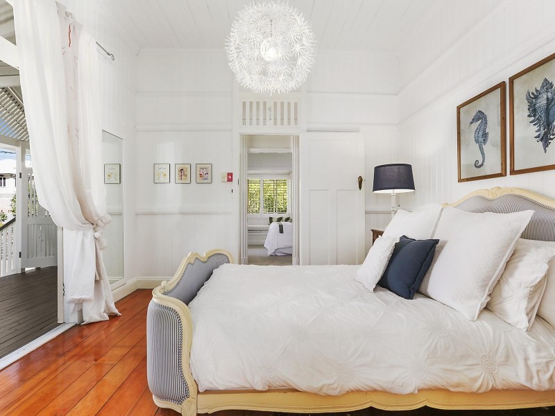 7 Kelsey Street, Coorparoo QLD 4151