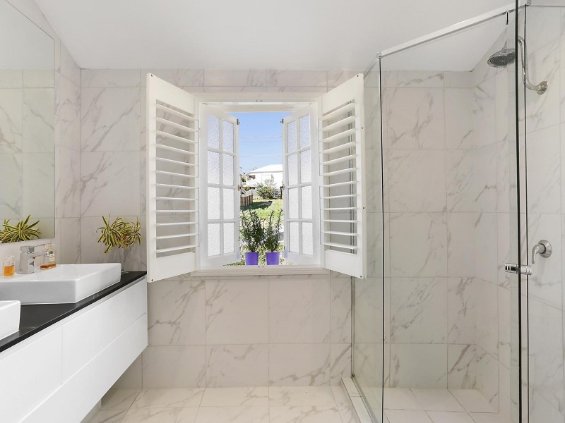 7 Kelsey Street, Coorparoo QLD 4151