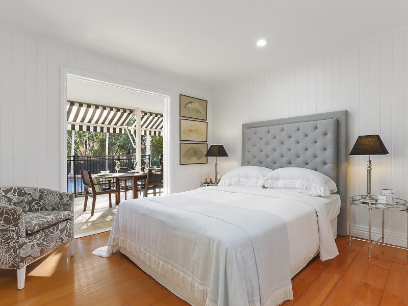 7 Kelsey Street, Coorparoo QLD 4151