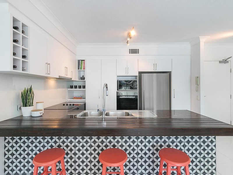 22/45 Deakin Street, Kangaroo Point QLD 4169