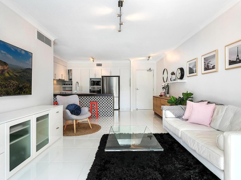 22/45 Deakin Street, Kangaroo Point QLD 4169