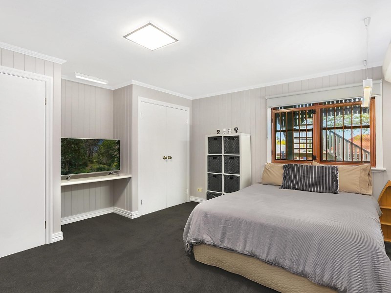 33 Orontes Road, Yeronga QLD 4104