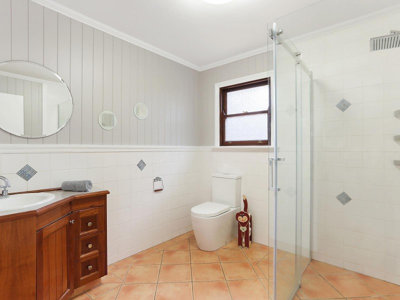 33 Orontes Road, Yeronga QLD 4104