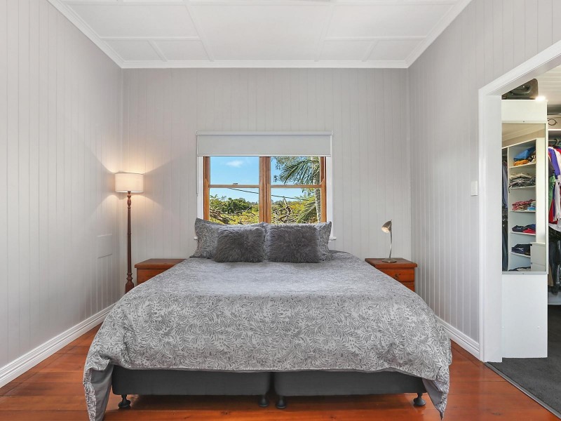 33 Orontes Road, Yeronga QLD 4104