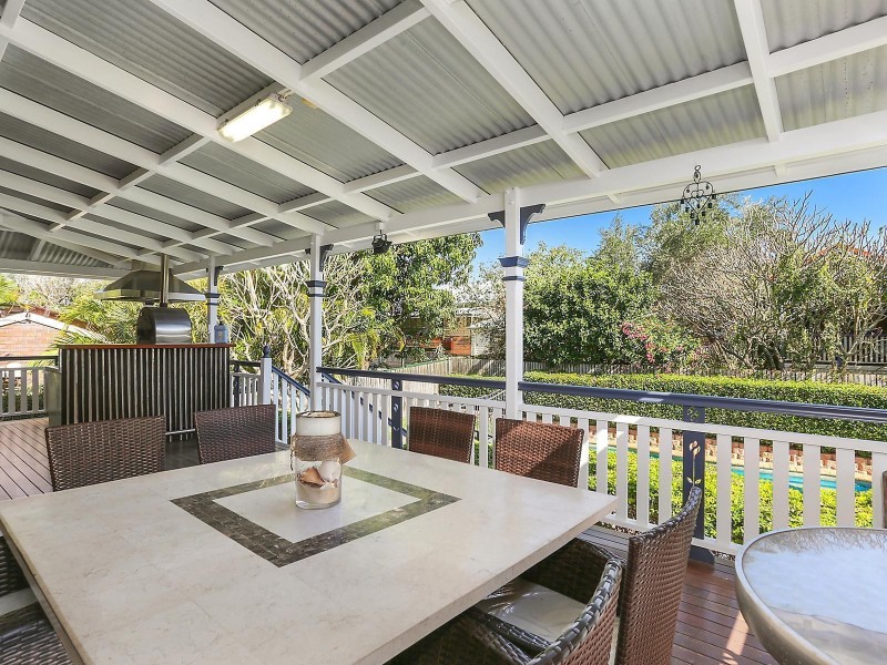 33 Orontes Road, Yeronga QLD 4104
