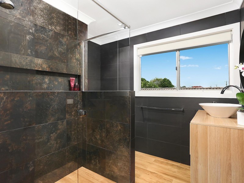 18 Gatling Road, Cannon Hill QLD 4170