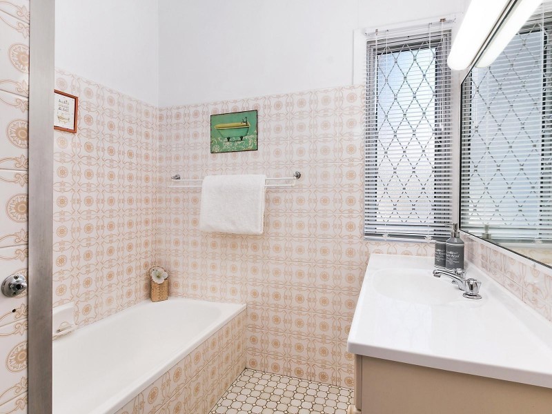 16 Florida Street, Morningside QLD 4170