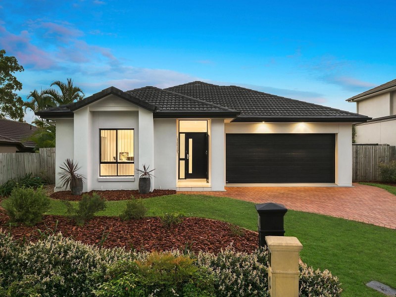 137 Tristania Way, Mount Gravatt East QLD 4122