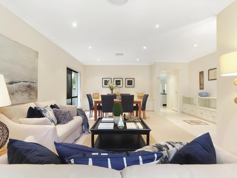 137 Tristania Way, Mount Gravatt East QLD 4122