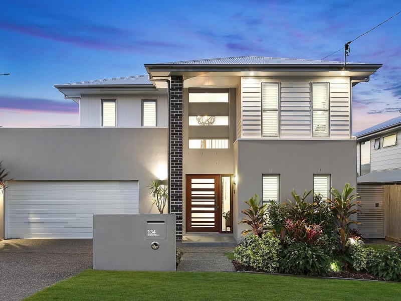 134 Erica Street, Cannon Hill QLD 4170