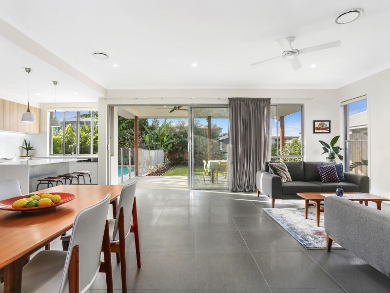 134 Erica Street, Cannon Hill QLD 4170