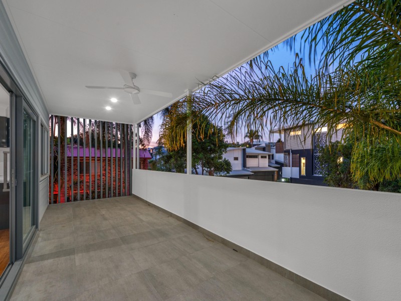 51 Railway Parade, Norman Park QLD 4170