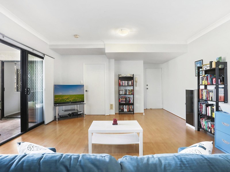 1/16 Jellicoe Street, Coorparoo QLD 4151