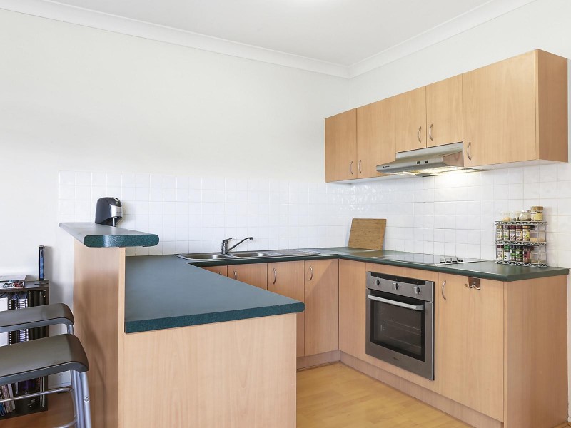 1/16 Jellicoe Street, Coorparoo QLD 4151