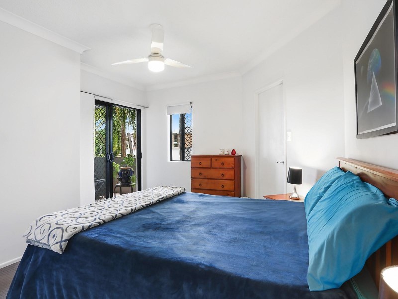 1/16 Jellicoe Street, Coorparoo QLD 4151