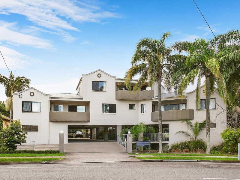 1/16 Jellicoe Street, Coorparoo QLD 4151