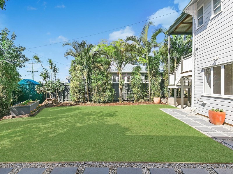 145 Wynnum Road, Norman Park QLD 4170