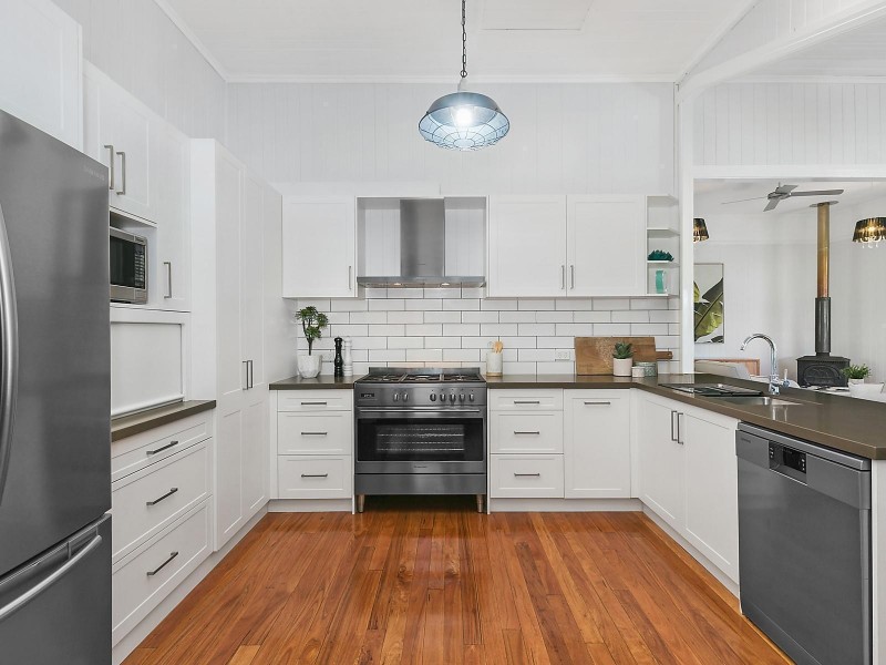 145 Wynnum Road, Norman Park QLD 4170