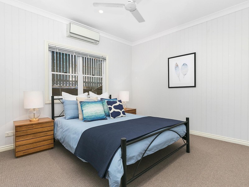 145 Wynnum Road, Norman Park QLD 4170