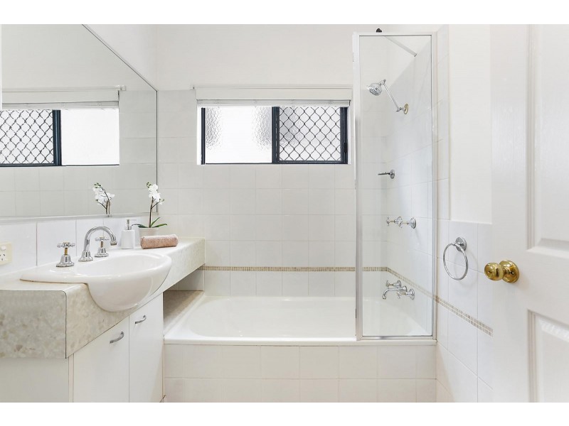 21 Park Street, Hawthorne QLD 4171