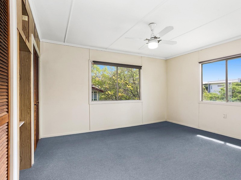 62 Moore Street, Morningside QLD 4170