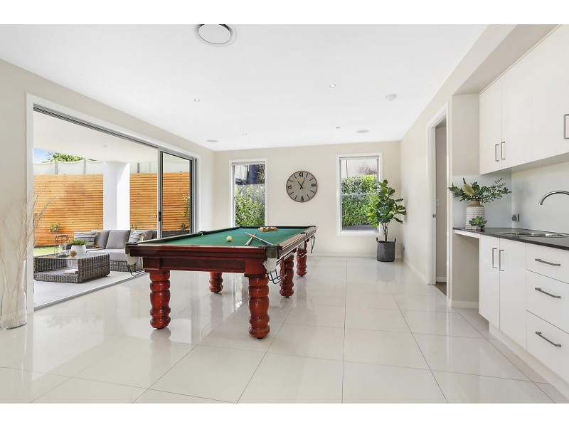 8 Health Place, Murarrie QLD 4172