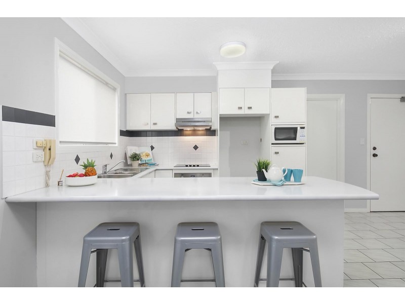 2/50 Dutton Street, Hawthorne QLD 4171