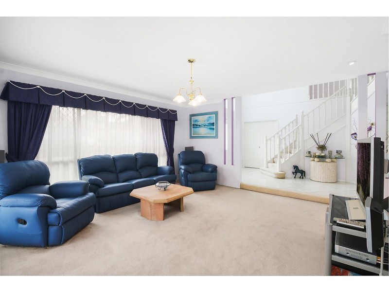 76 Renoir Crescent, Forest Lake QLD 4078