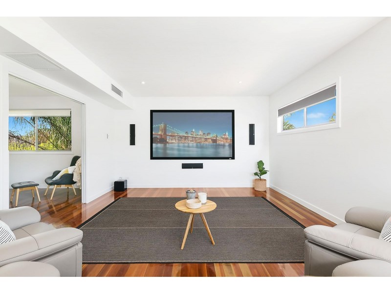 2 Leura Avenue, Hawthorne QLD 4171