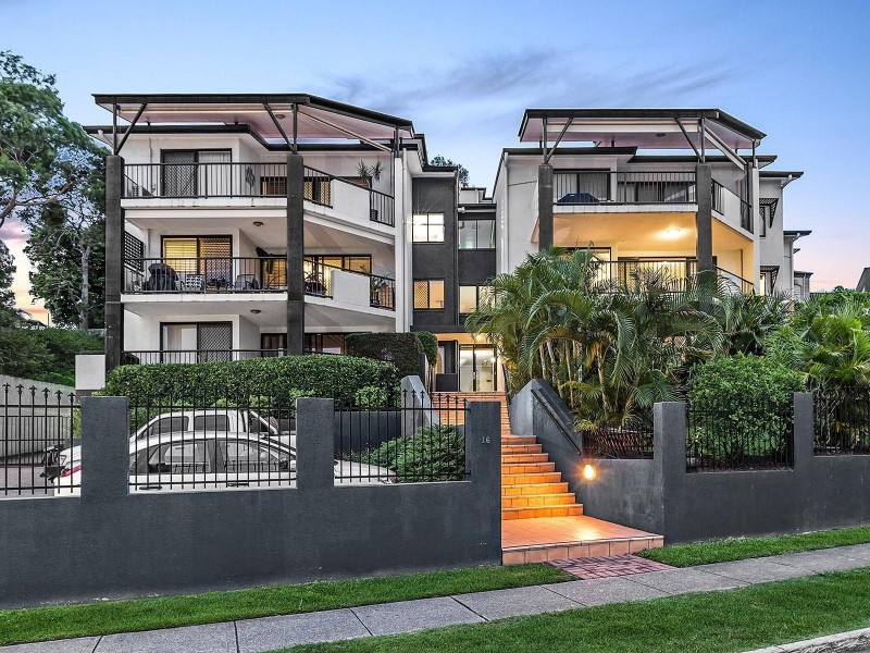 7/16 Norman Crescent, Norman Park QLD 4170