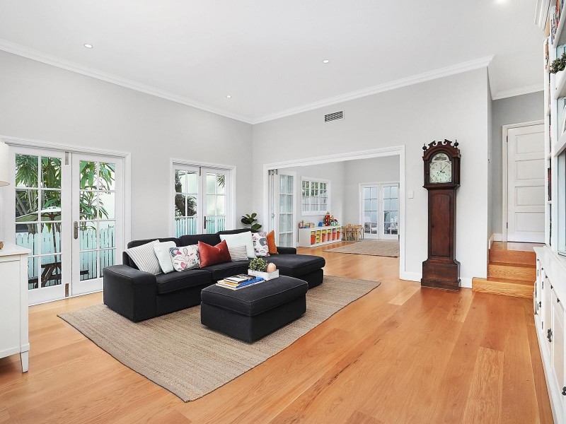 15 Keera Street, Coorparoo QLD 4151