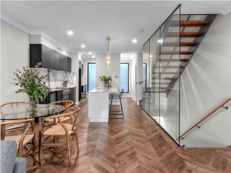 4/11 Warilda Street, Camp Hill QLD 4152