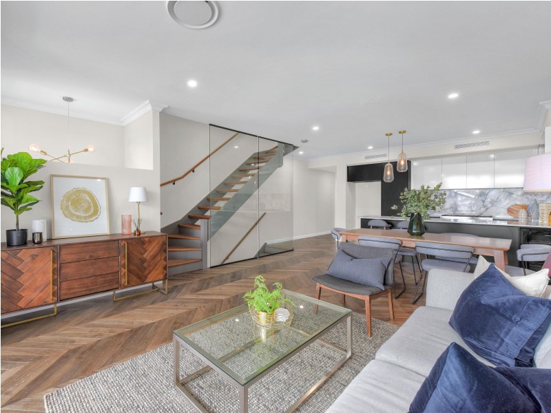 4/11 Warilda Street, Camp Hill QLD 4152