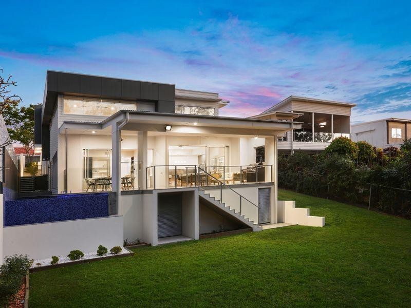 12 Mars Street, Coorparoo QLD 4151