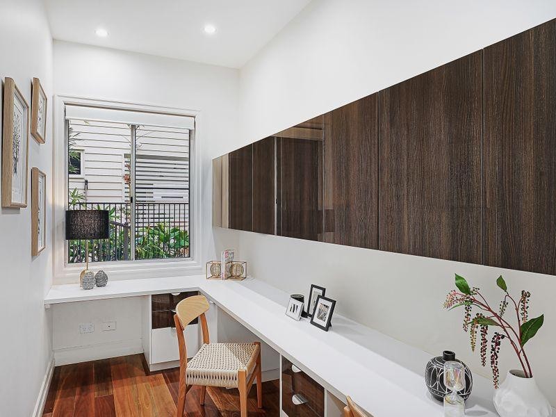 12 Mars Street, Coorparoo QLD 4151