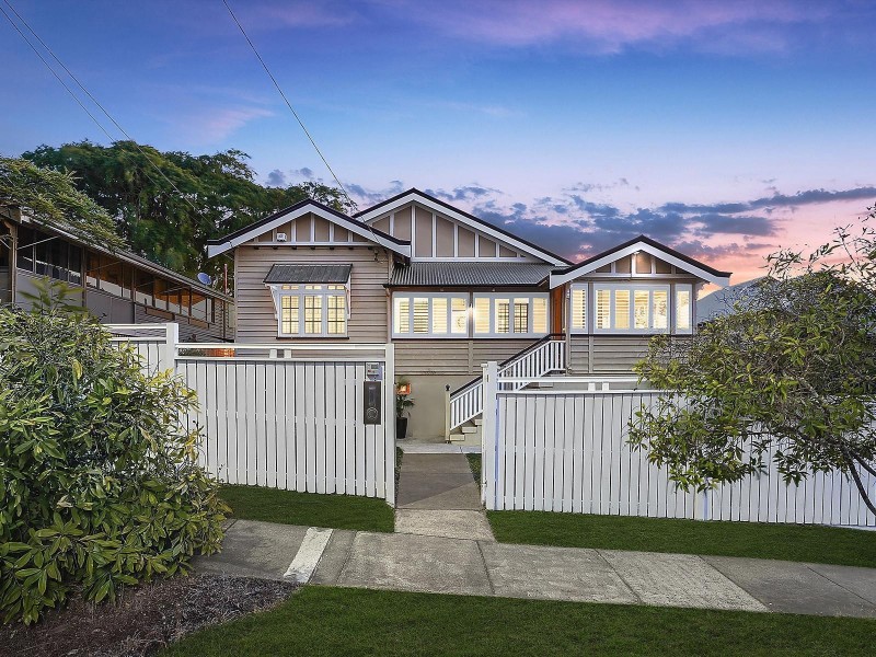 69 Wellington Street, Coorparoo QLD 4151